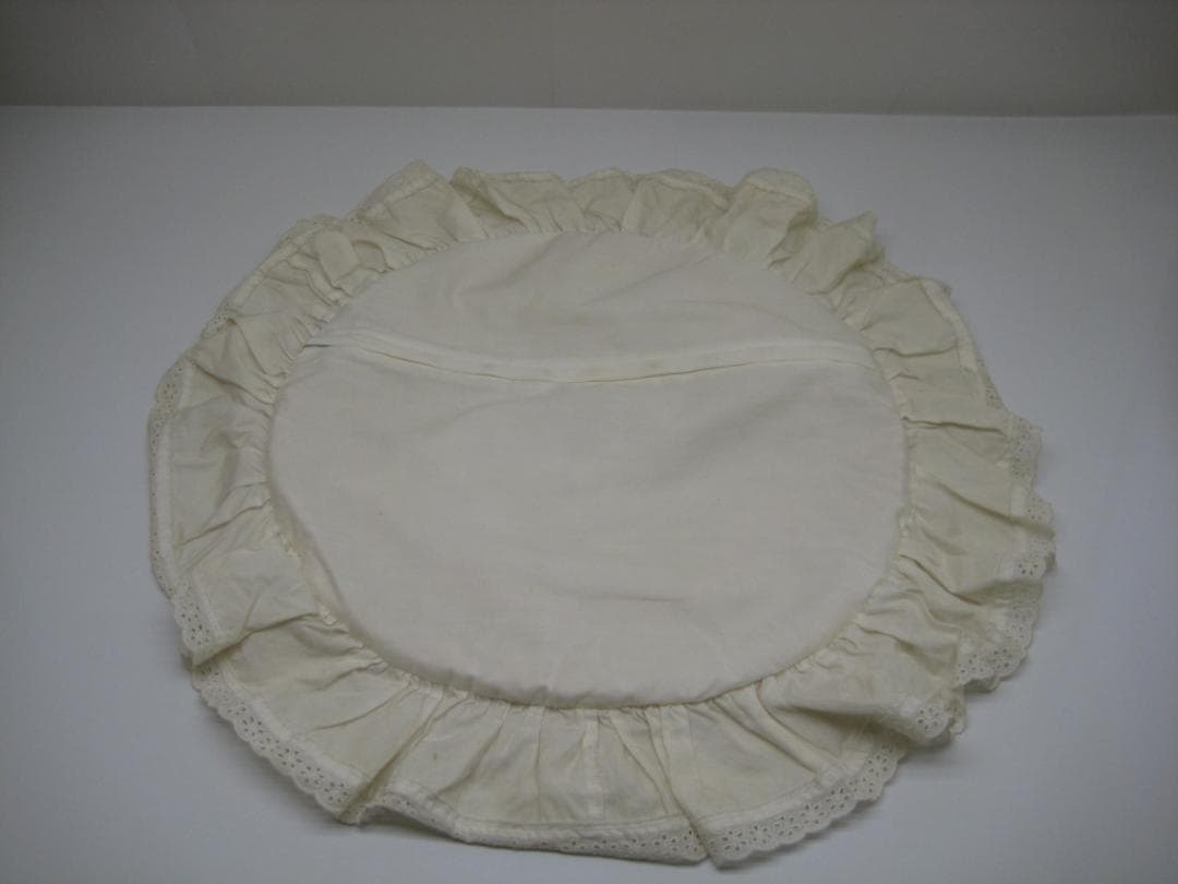 さえら　ANLICO 　アンリコ　円形　クッション