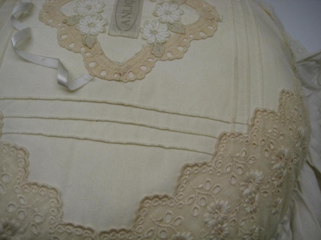 さえら　ANLICO 　アンリコ　円形　クッション