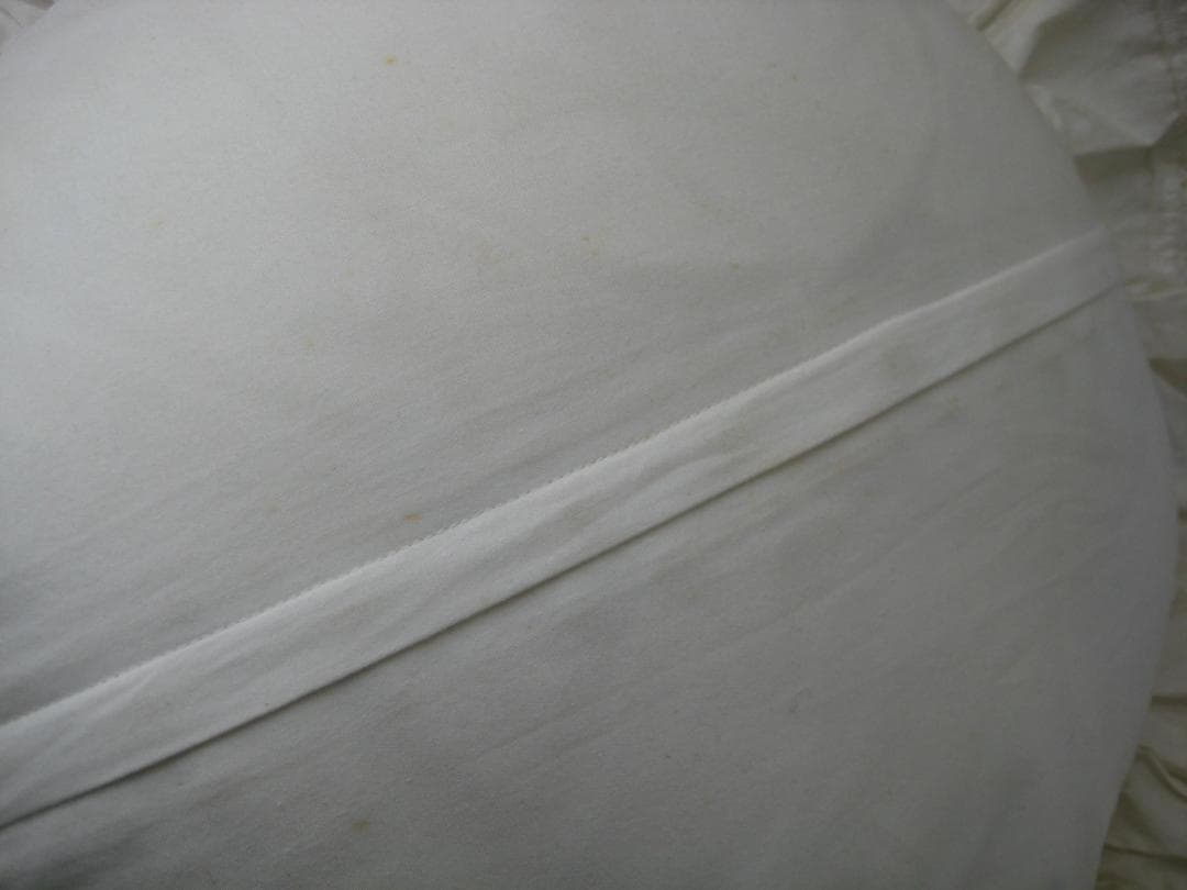 さえら　ANLICO 　アンリコ　円形　クッション