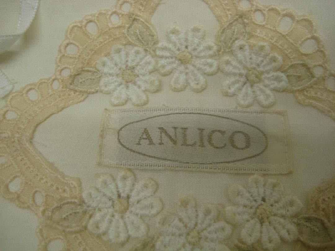 さえら　ANLICO 　アンリコ　円形　クッション
