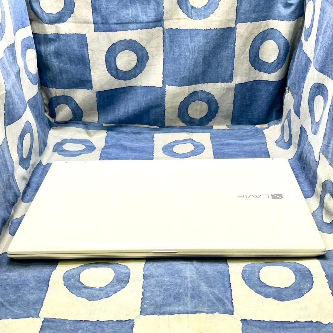 快速SSD240G☆人気白ノートパソコン♪カメラ付！第7世代☆Windows11