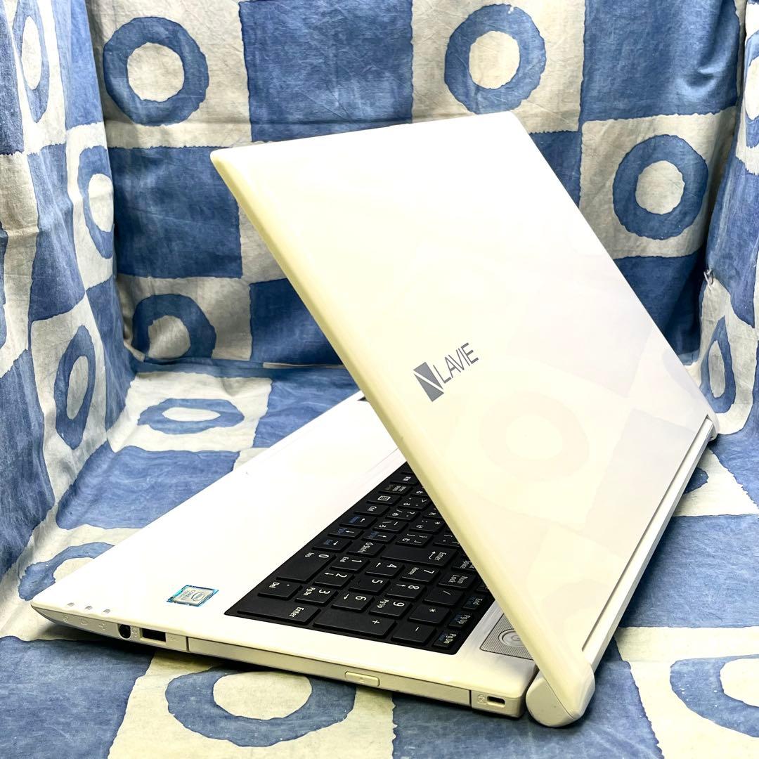 快速SSD240G☆人気白ノートパソコン♪カメラ付！第7世代☆Windows11