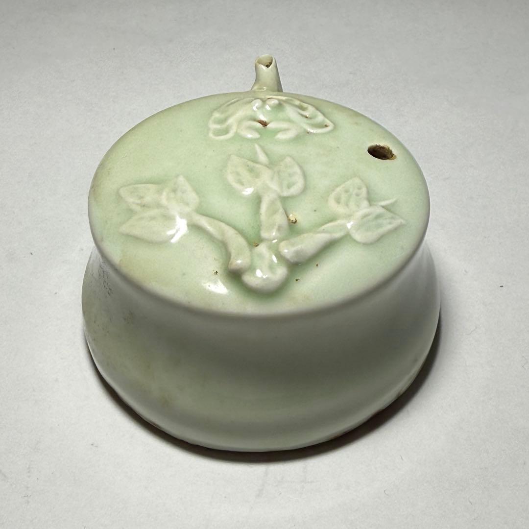 ◆李朝 白磁浮彫水滴 蟹紋 書道具 古玩 文房四宝 朝鮮古陶磁 朝鮮美術◆