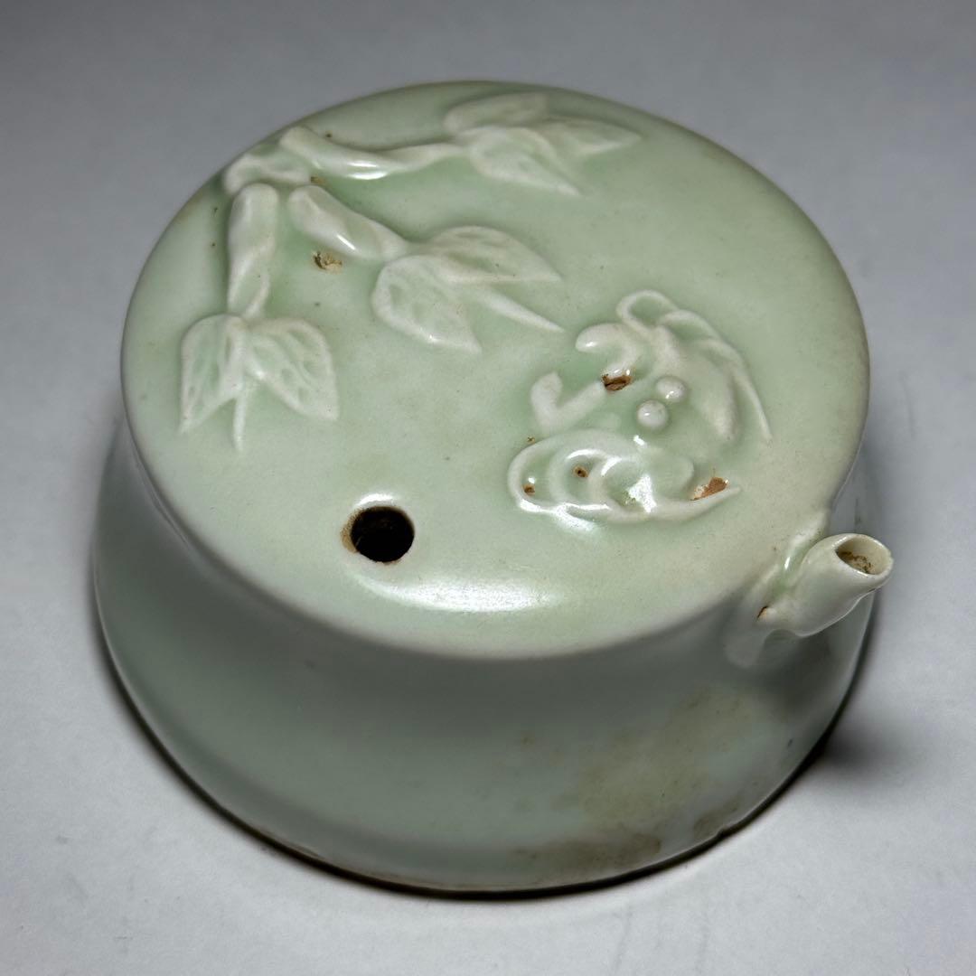 ◆李朝 白磁浮彫水滴 蟹紋 書道具 古玩 文房四宝 朝鮮古陶磁 朝鮮美術◆