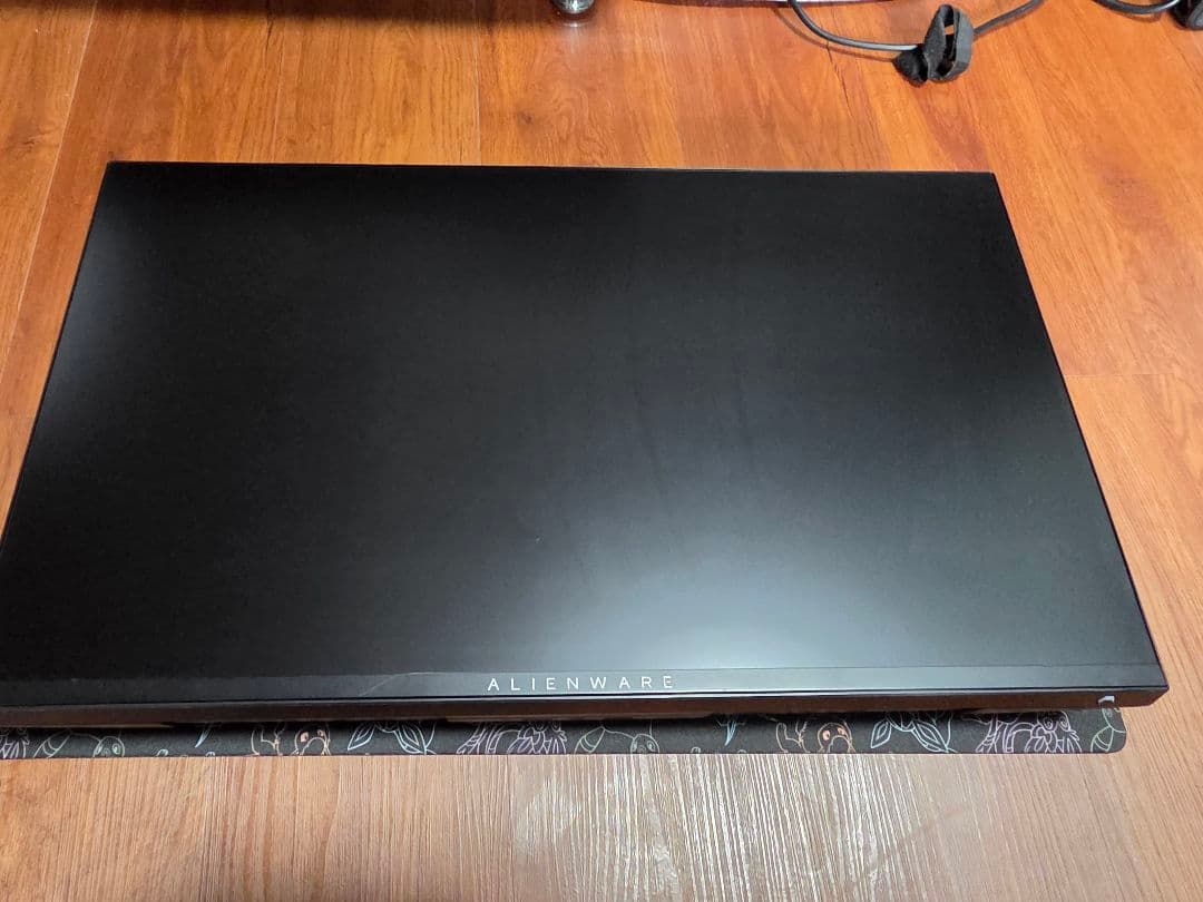 DELL ALIENWARE 240Hzモニター AW2521HF
