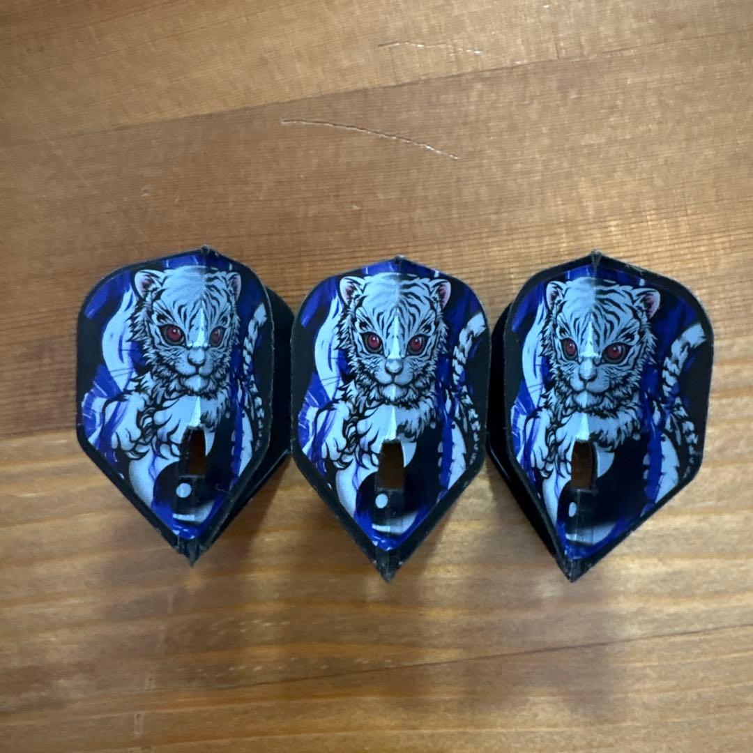 ダーツ　三浦歌織モデルバレル　UTA 20g&フライト