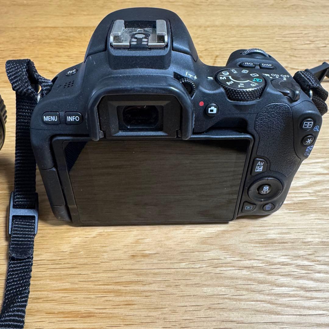 Canon EOS Kiss X9 レンズ2本セット / バッテリー / 充電器