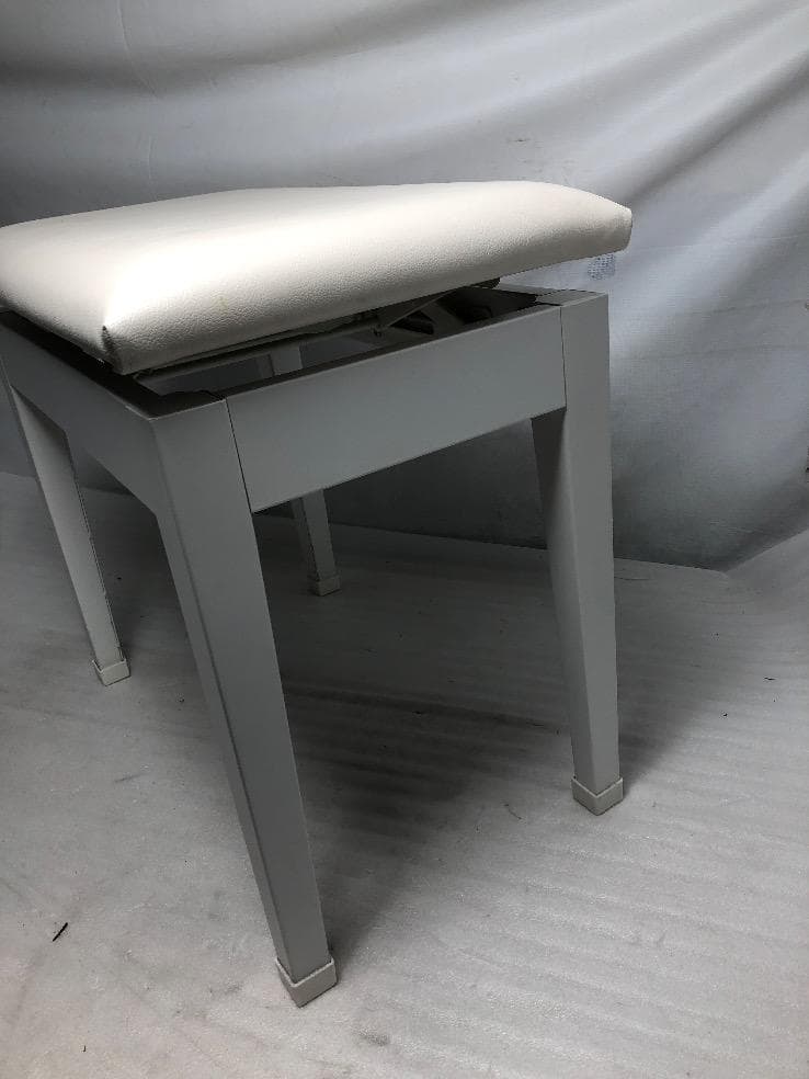 ※87689※CASIO　ピアノ椅子　Y1910（ホワイト）★送料無料