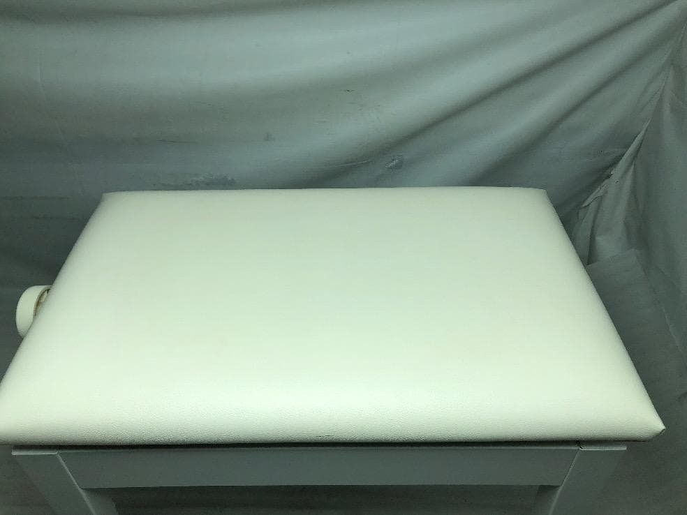 ※87689※CASIO　ピアノ椅子　Y1910（ホワイト）★送料無料