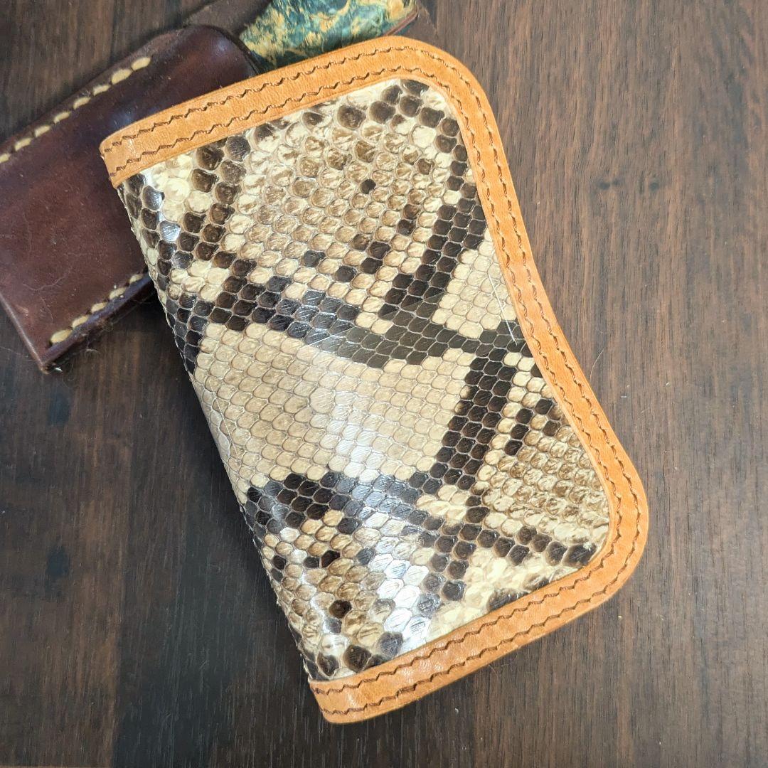 〝総手縫い〟ミドルウォレット ダイヤモンドパイソン 本革