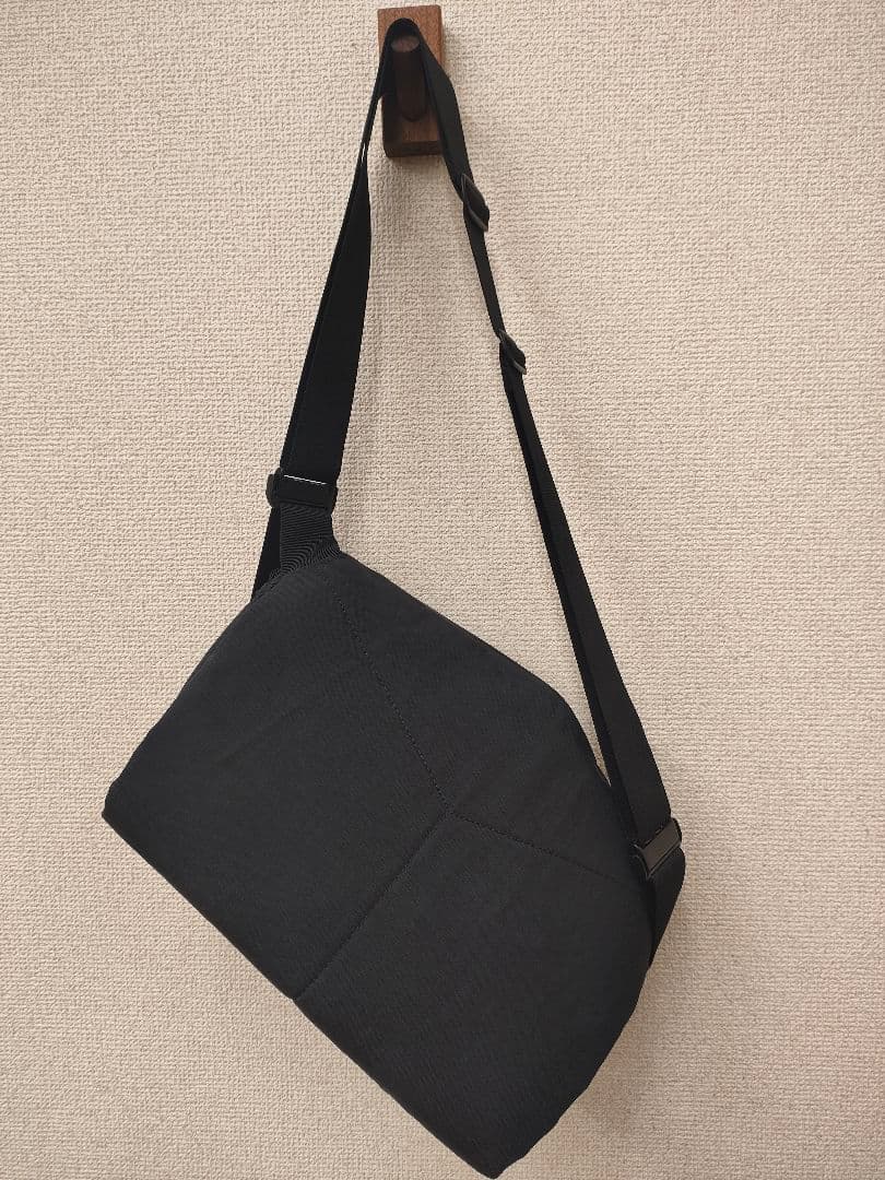 ボディバッグ・ウエストポーチ bellroy 9l venture sling