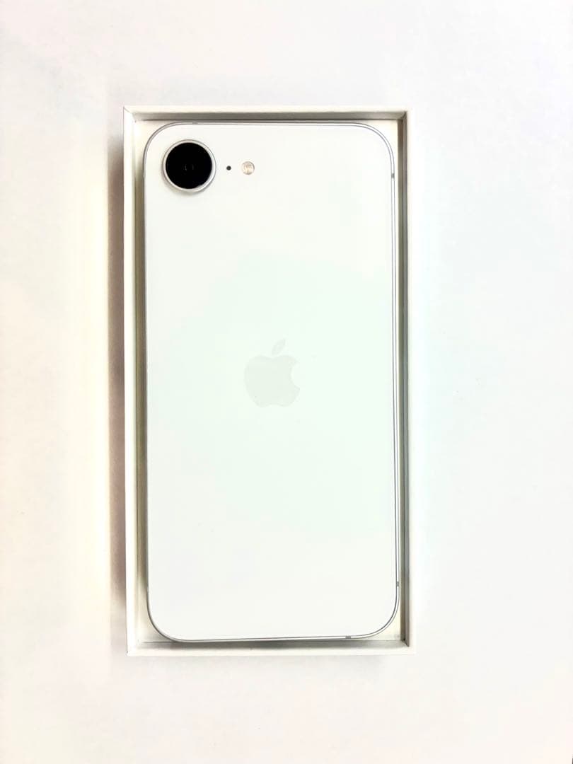 【美品】Apple iPhone16e ホワイト 128GB
