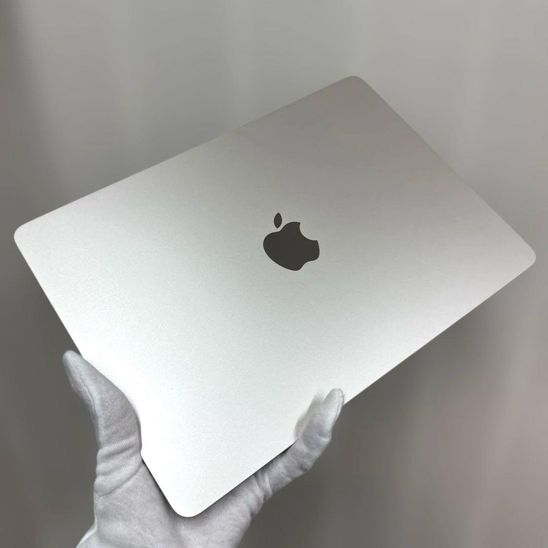 【ほぼ未使用】MacBook Air M4 13インチ 16GB 256GB