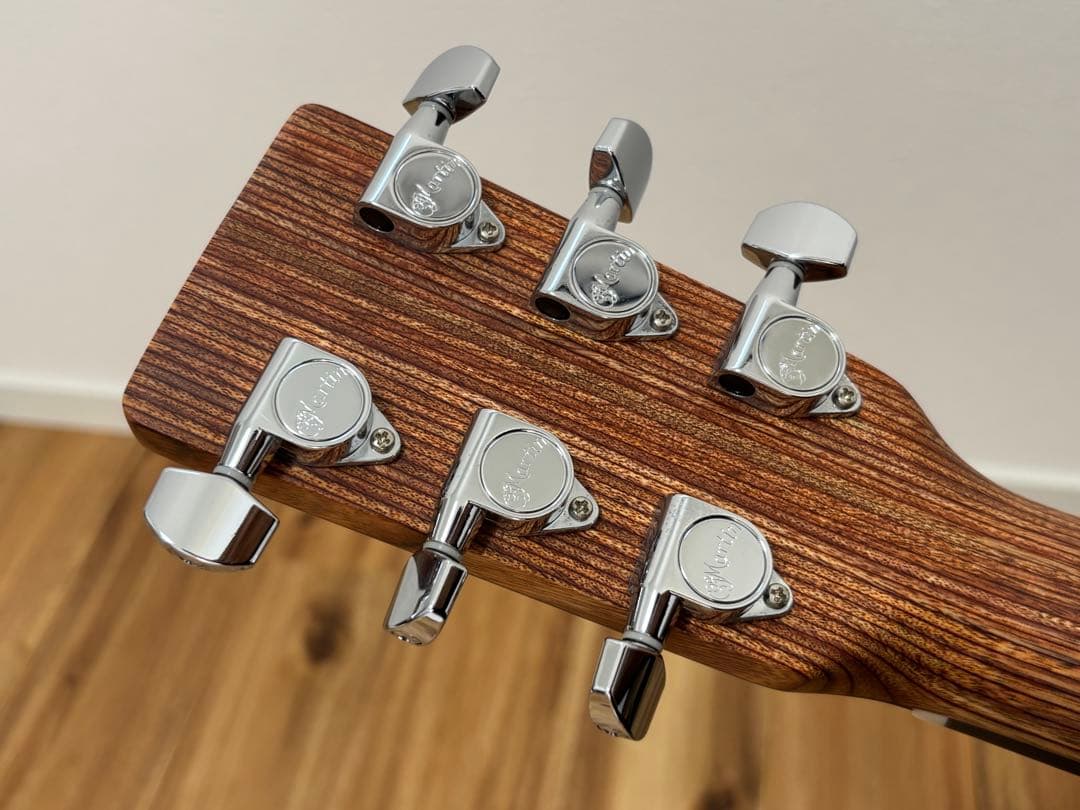 ギター LX1E Martin