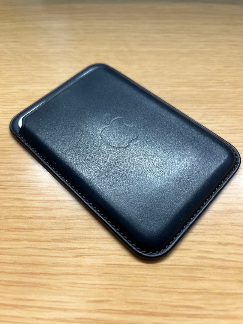 Apple純正 iPhone レザーウォレット MagSafe対応