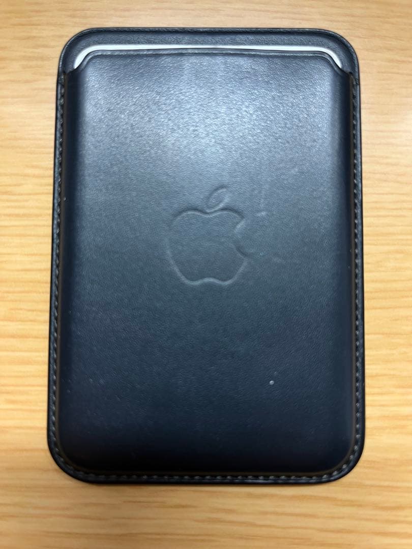 Apple純正 iPhone レザーウォレット MagSafe対応