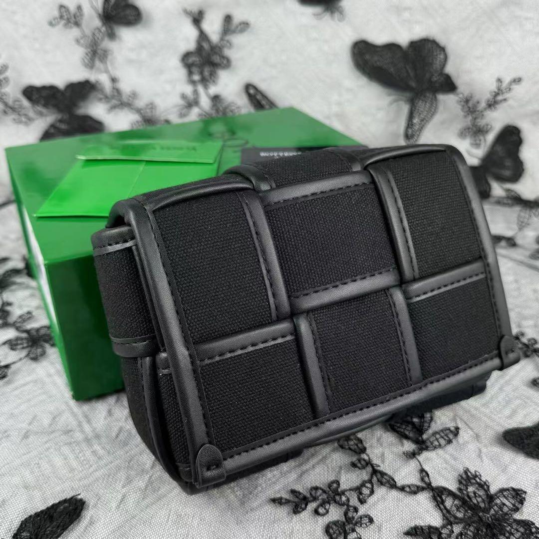 BOTTEGA VENETA ミニ ショルダーバッグ ブラック