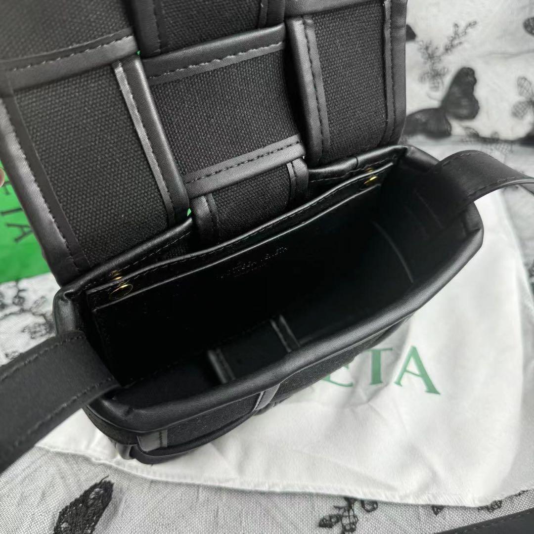 BOTTEGA VENETA ミニ ショルダーバッグ ブラック