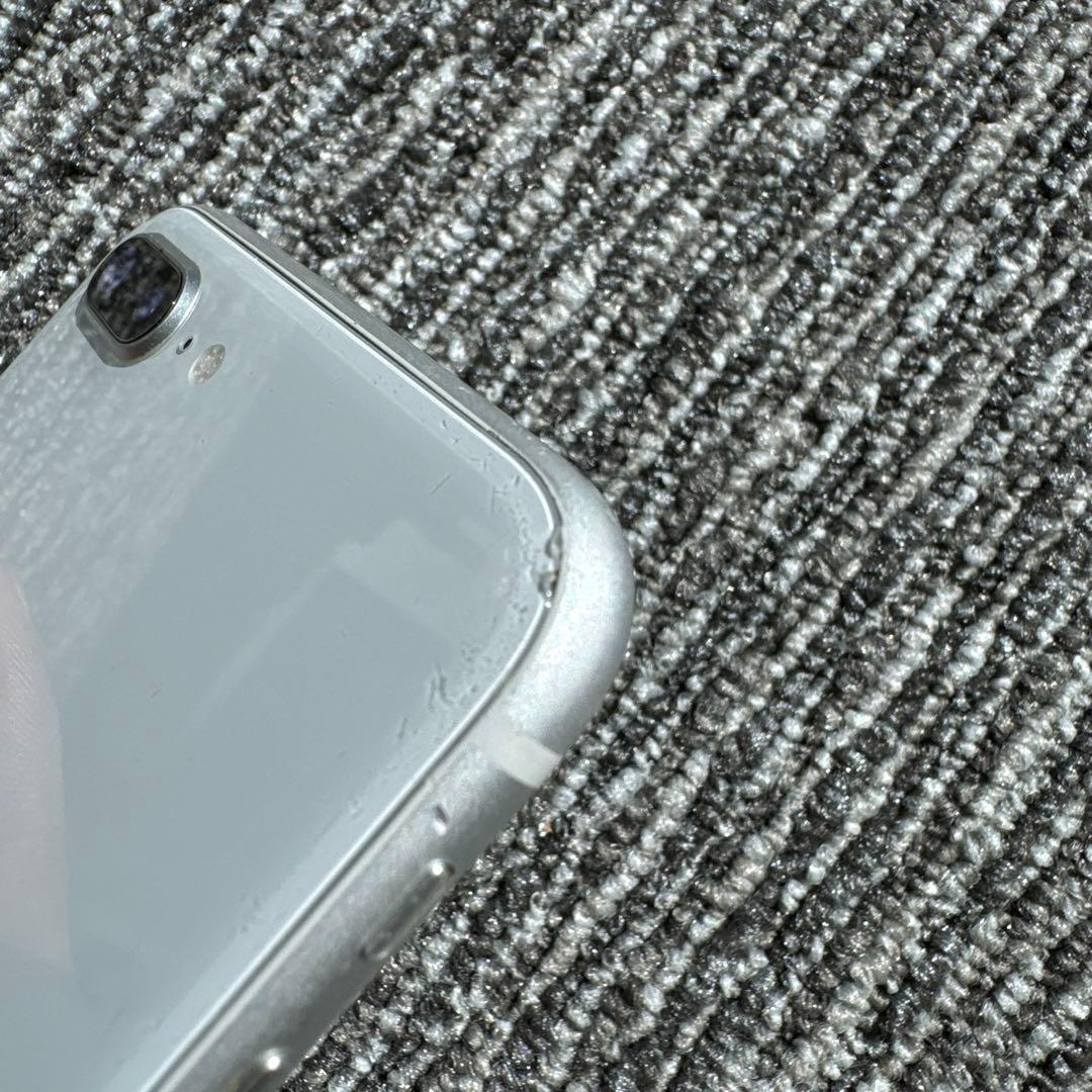 Apple iPhone 8 plus 本体 SIMフリー