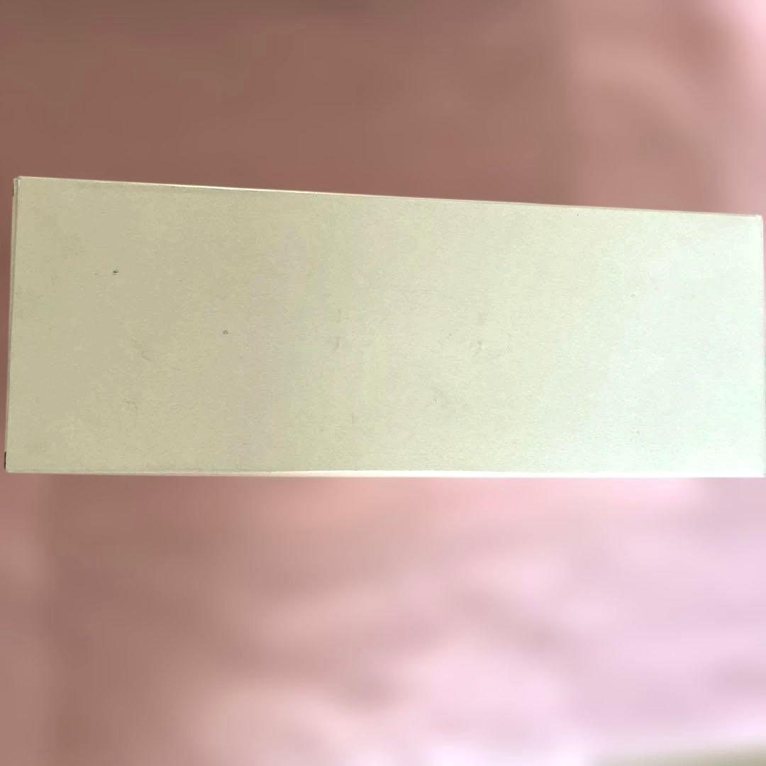 ディズニー アート ピンバッジ 8個セット　外箱つき