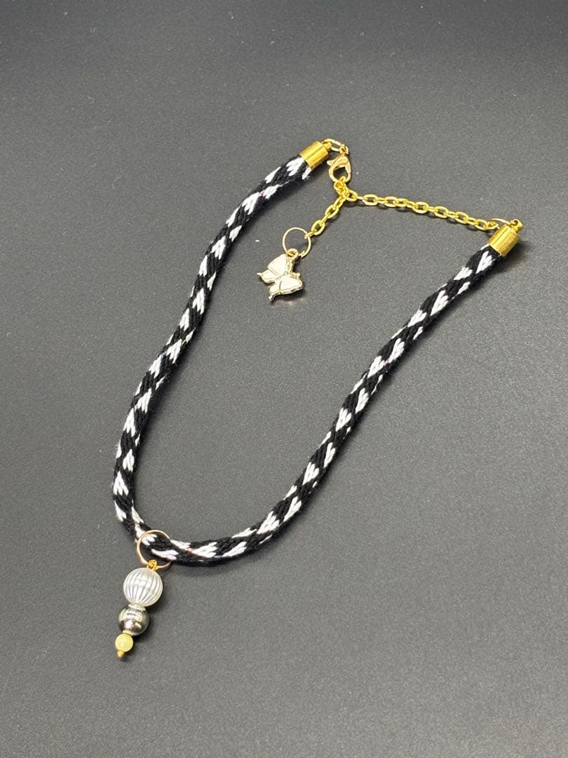 黒白ツイストデザインチョーカー