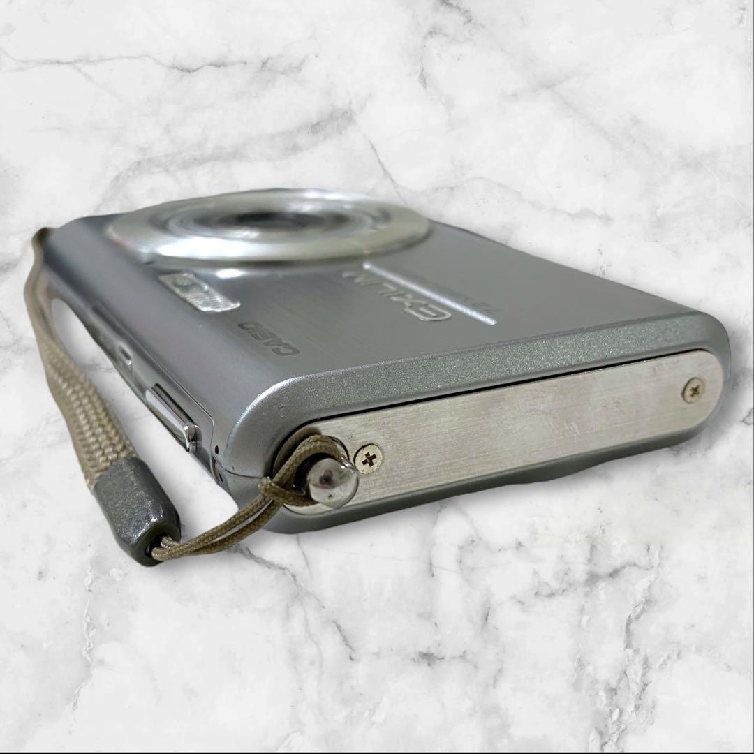 CASIO EXILIM EX-Z75 デジタルカメラ シルバー 充電器付き