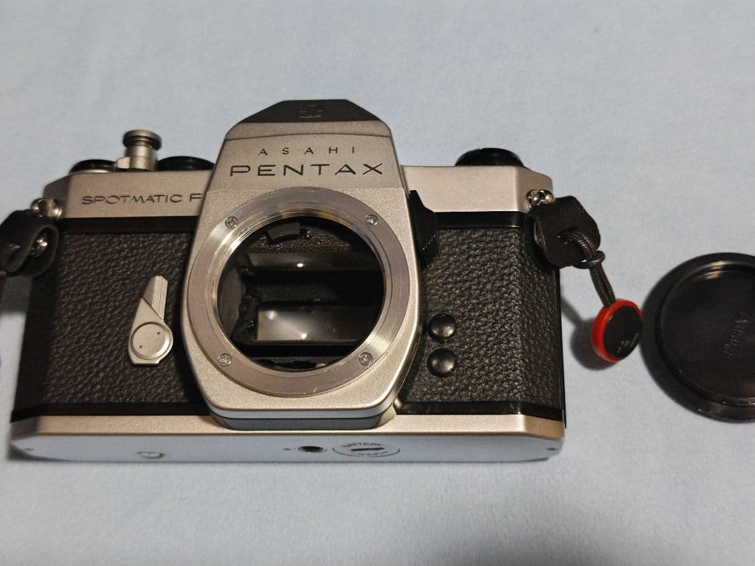 整備済み、ペンタックス SP／SP2／SP2の3台、フィルム、ケース、ストラップ