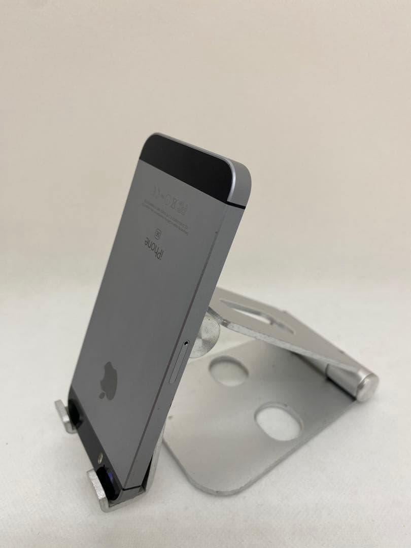 Iphone SE 32GB Sim フリー　25929