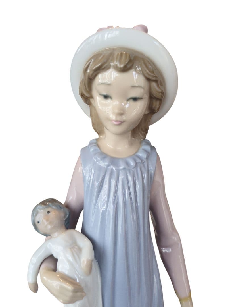 リヤドロ　LLADRO レア　絶版　箱有り　ベリンダと人形　5045