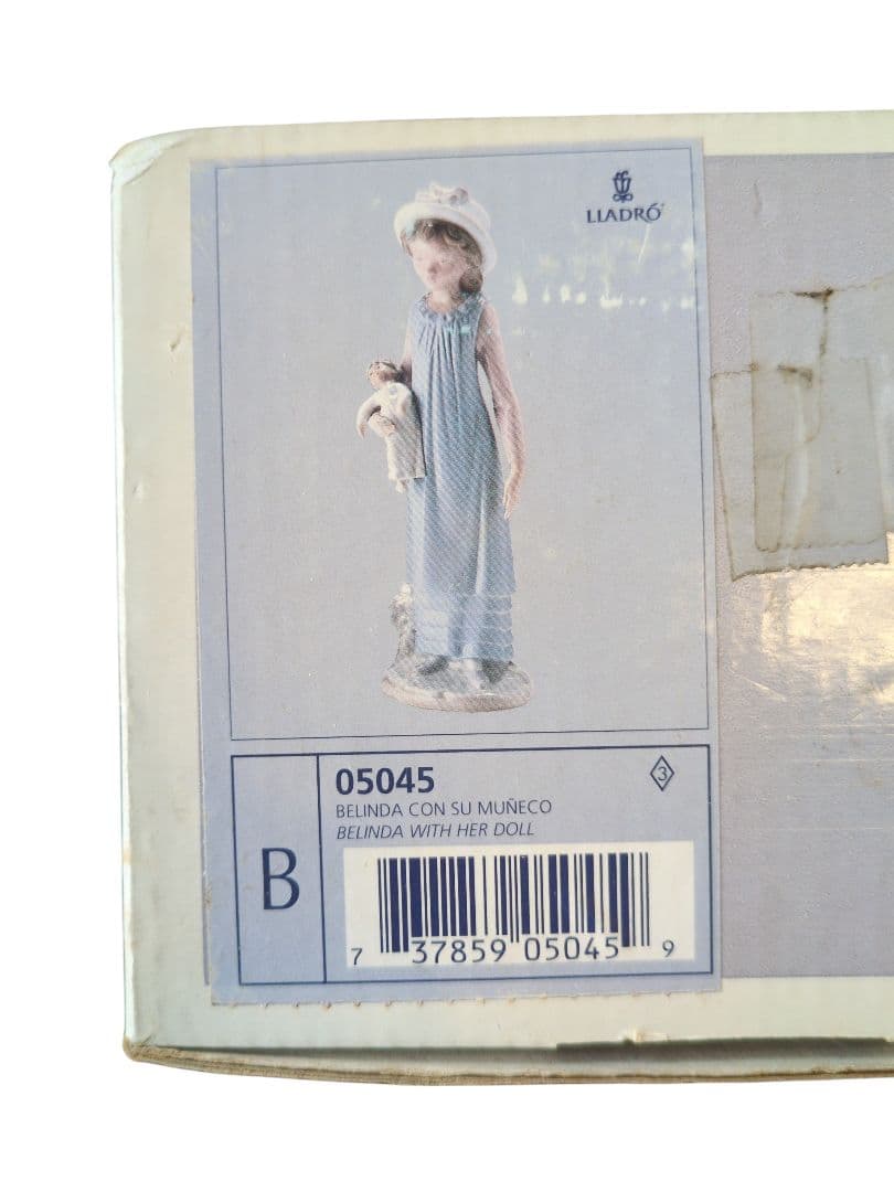 リヤドロ　LLADRO レア　絶版　箱有り　ベリンダと人形　5045