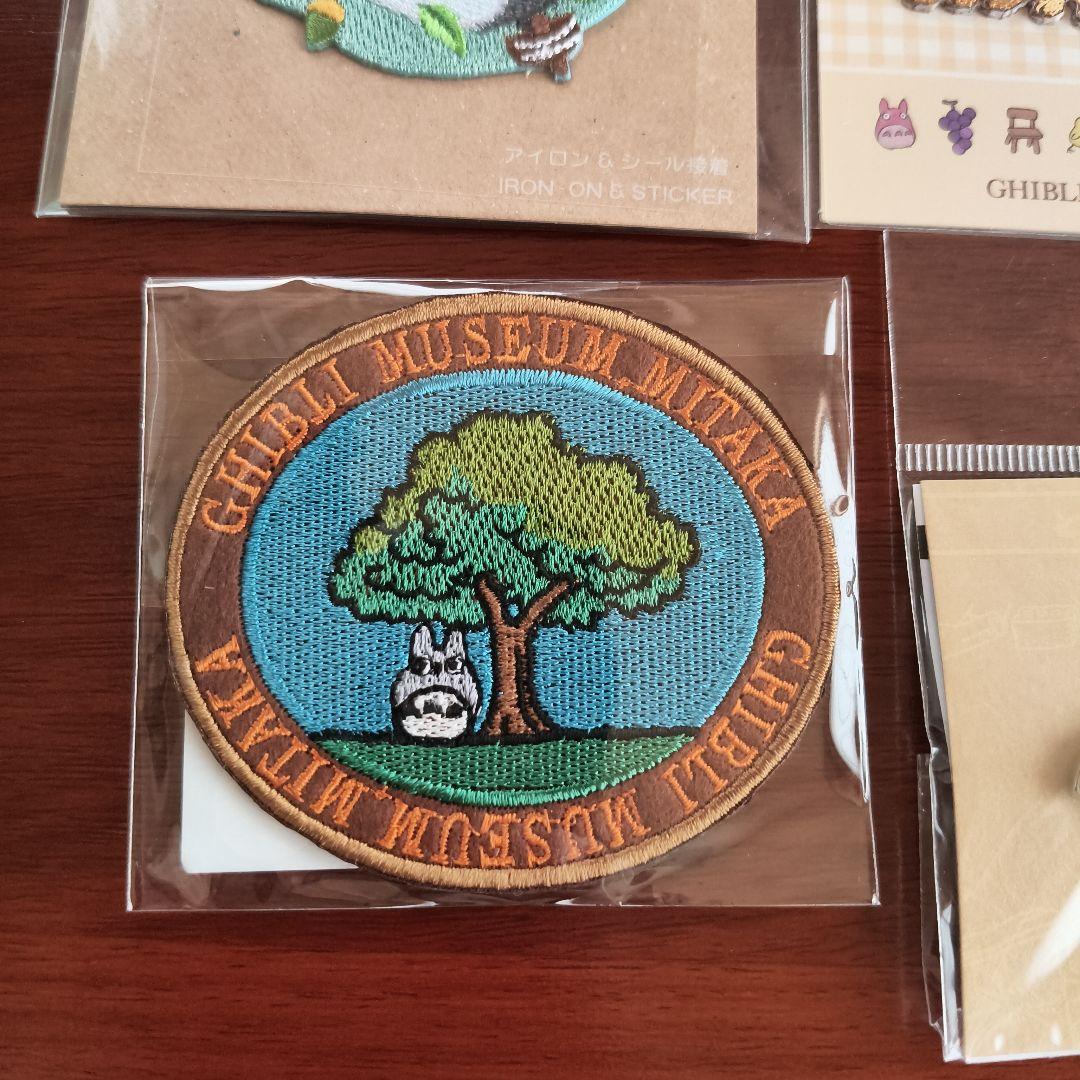 ジブリ 刺繍ワッペンーピンバッジセット