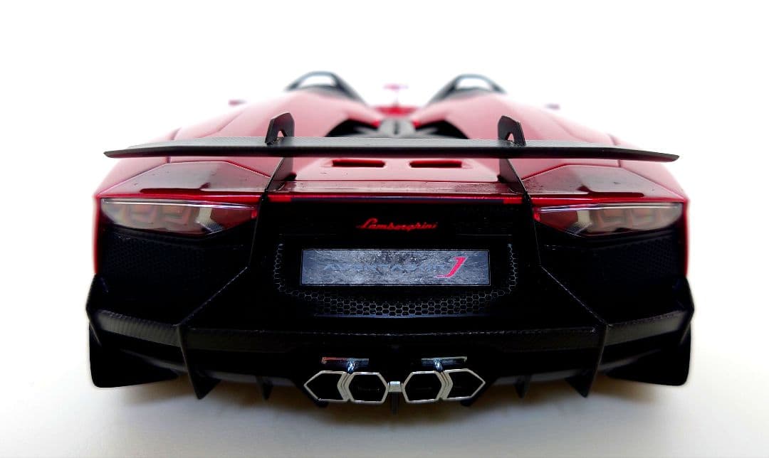 ランボルギーニ　アヴェンタドール J（レッド）