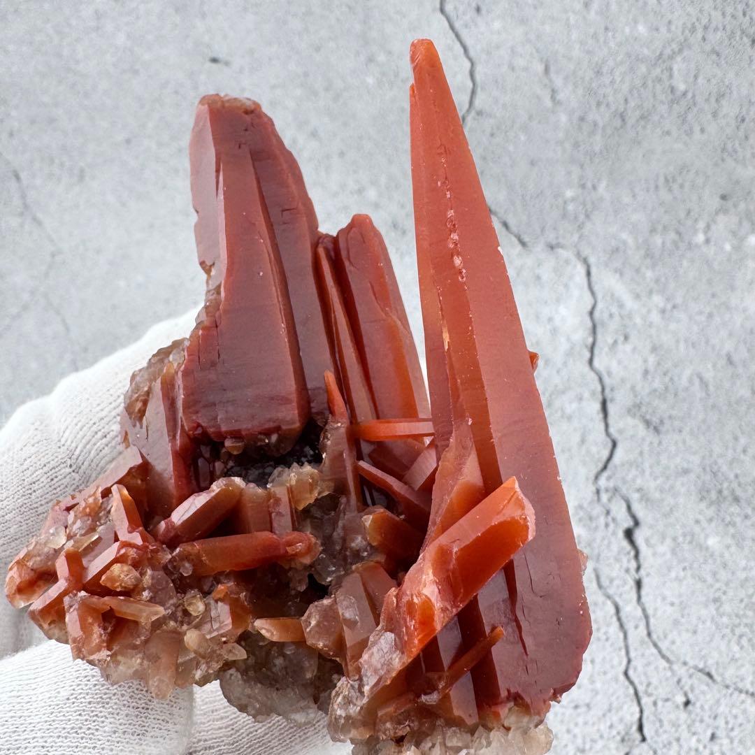 G-57マダガスカル産 赤水晶 クラスター 天然石　レッドクォーツ 希少原石