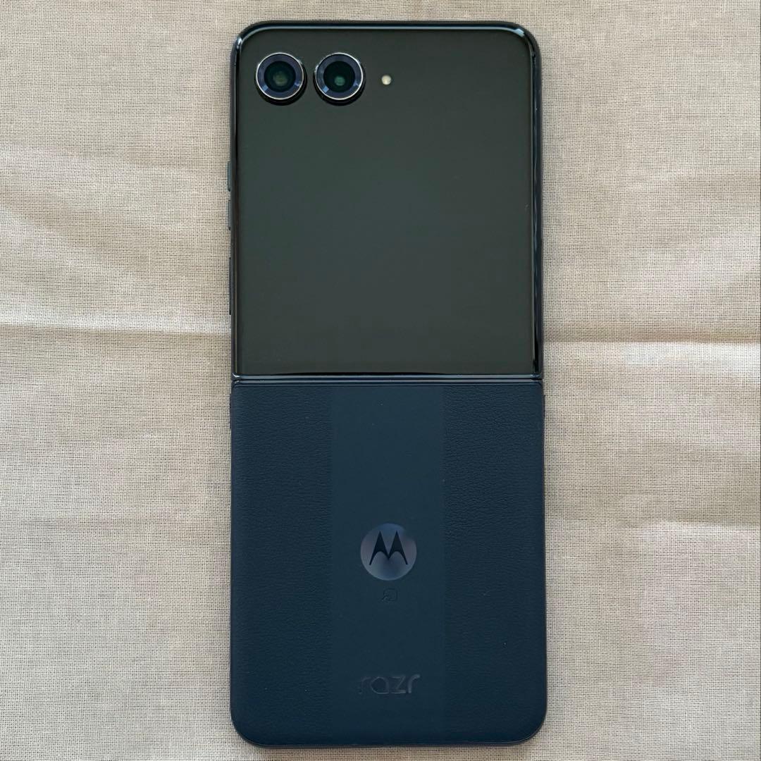 極美品 motorola razr 50 ultra 国内版512GBヤマダ購入