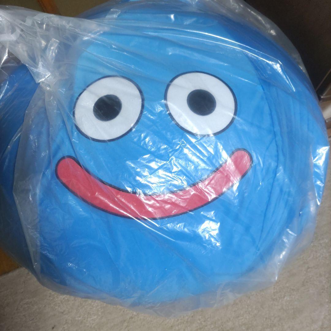 ドラゴンクエスト　　スマイルスライム　 ビーズ　ビッククッション　 新品