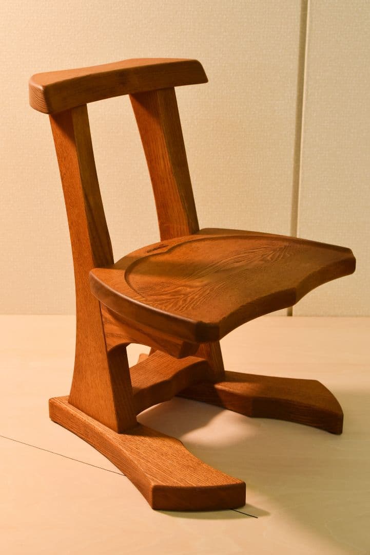 子供椅子 タモ材の子供イス クワガタタイプ