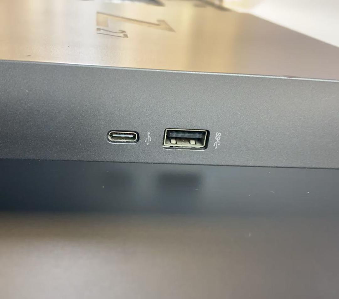 a*a様 HP Z27n G2 27インチ モニター Type-C