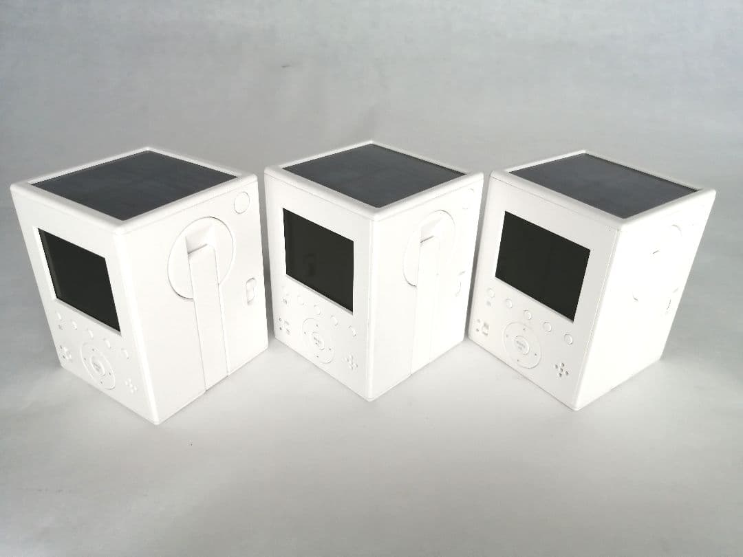 未使用品3台　蓄電不良サンアンドクラウド白3台　パワーショベルトイカメラ