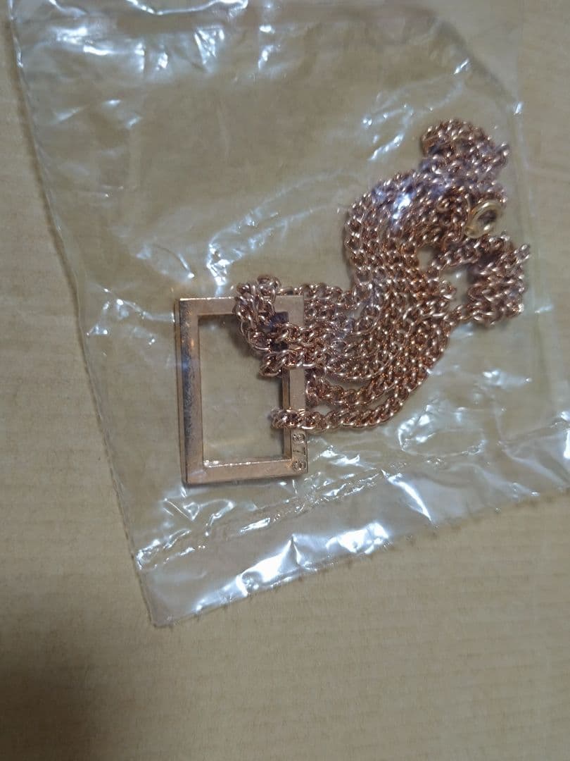 The 1975 ローズ ゴールド ネックレス