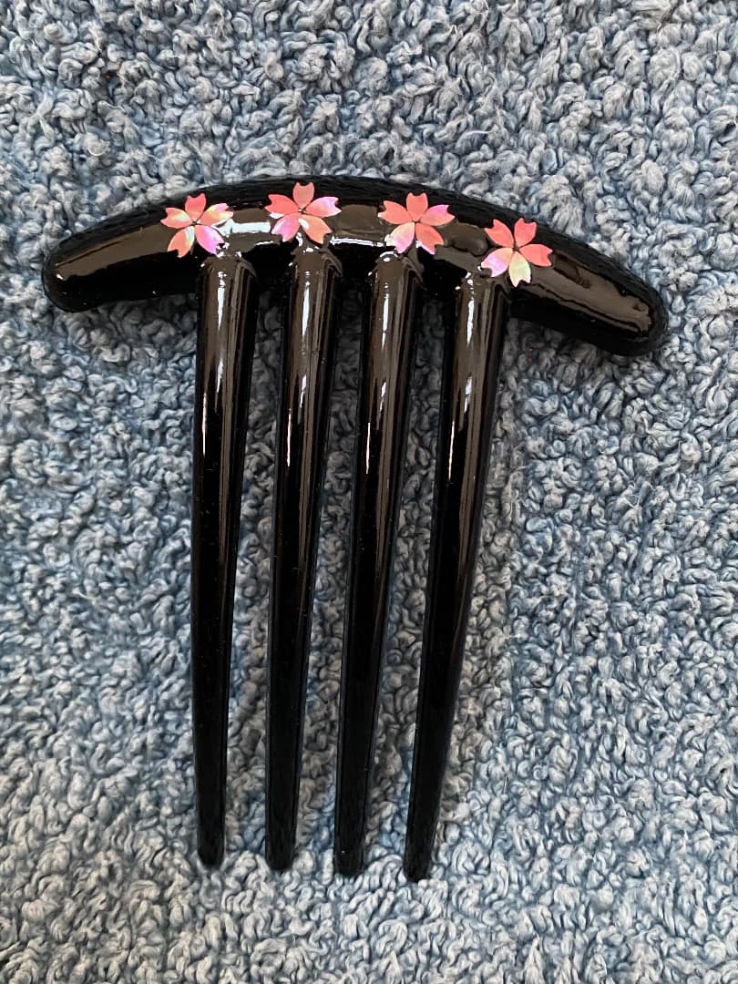 高岡漆器　桜の帯留・櫛　２つまとめて　未使用