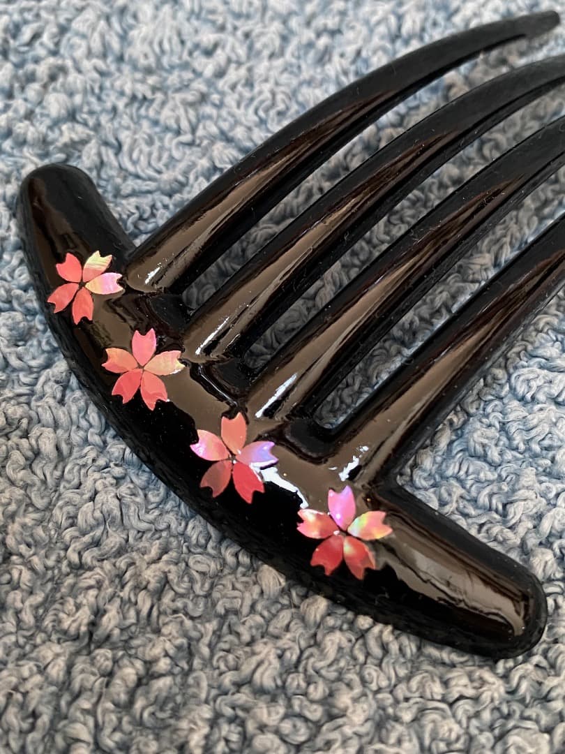 高岡漆器　桜の帯留・櫛　２つまとめて　未使用