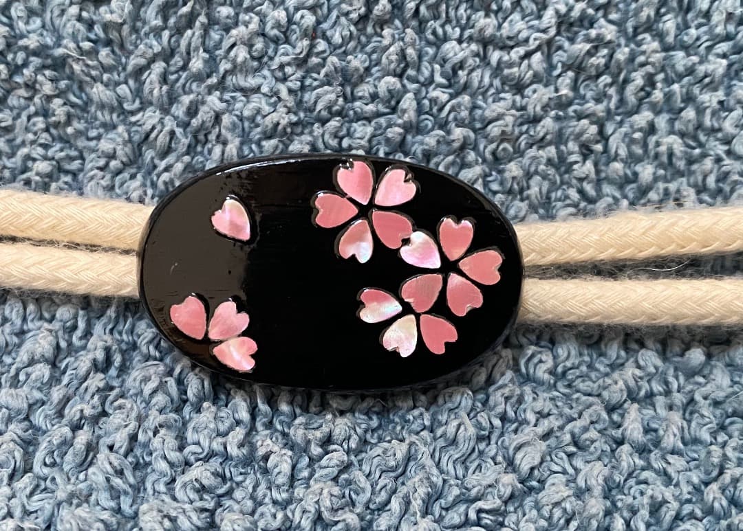 高岡漆器　桜の帯留・櫛　２つまとめて　未使用
