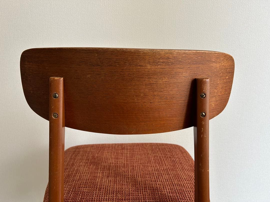 イギリス　ミッドセンチュリー　チェア　背面チーク材　椅子　カフェ　北欧　張替済