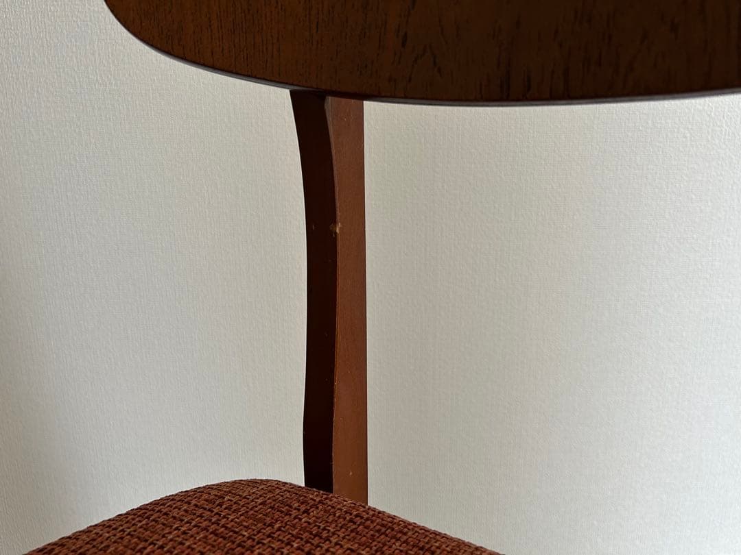 イギリス　ミッドセンチュリー　チェア　背面チーク材　椅子　カフェ　北欧　張替済