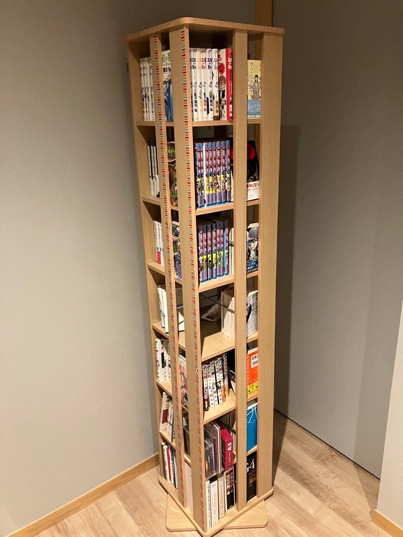本棚　回転式ラック　7段　ナチュラル　ブックシェルフ　完成品　コミック　文庫
