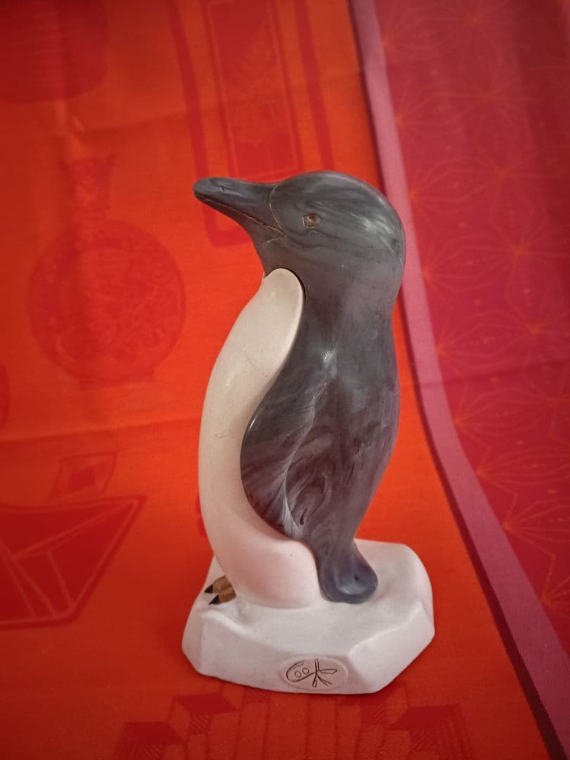 激レア ペンギン ハワイ マウイ ギャラリーアート作品 置物 1979年