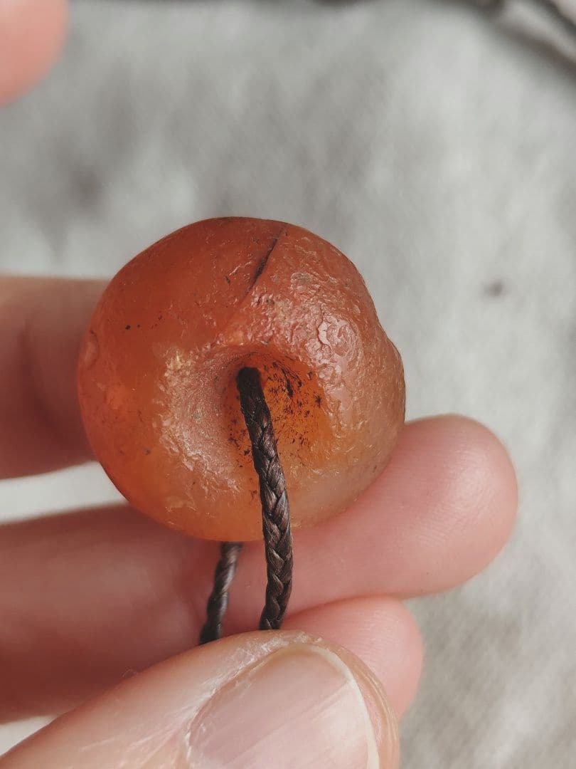 Ancient Carnelian 蝋引き紐　ネックレス