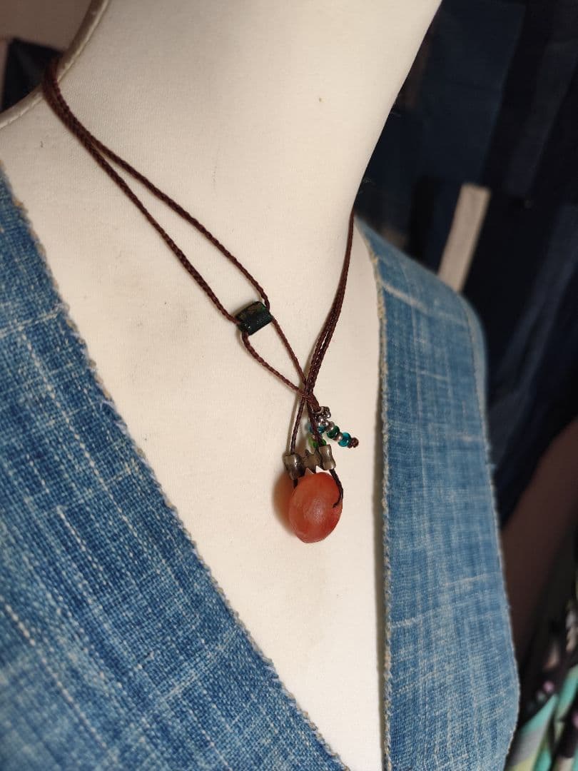 Ancient Carnelian 蝋引き紐　ネックレス
