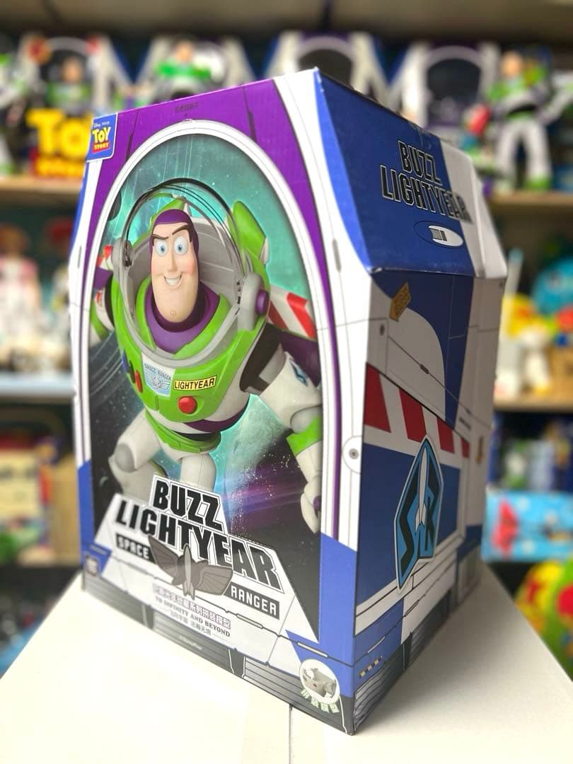 海外限定　トイストーリー　バズライトイヤー 等身大　モデルキットTOYSTORY