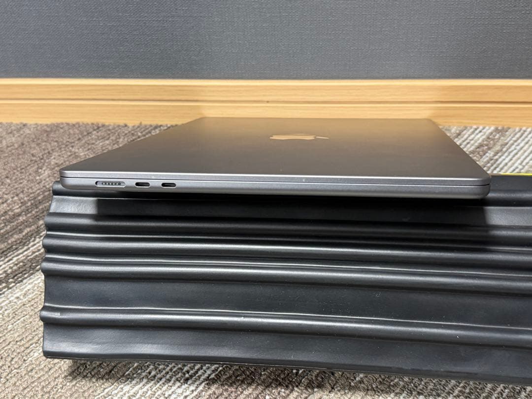 MacBook Air 15インチ M3 16GB 512GB 10コアGPU
